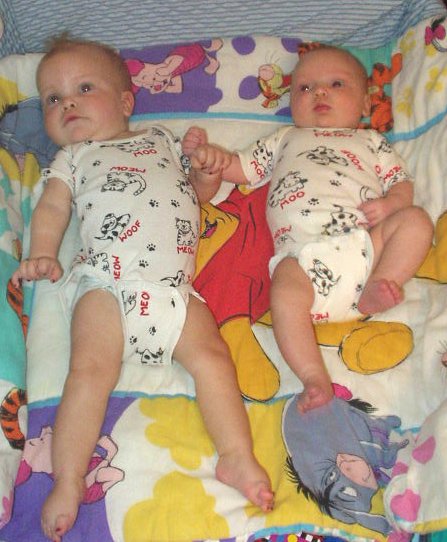 Mary and Abigail are getting SOOOO big :)