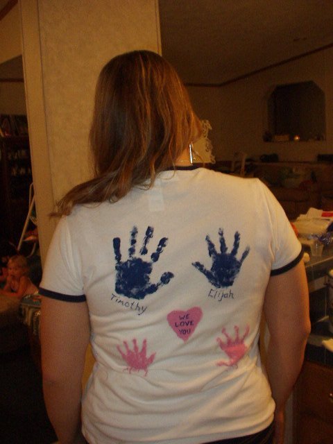 Happy Birthday Aunt Joni!!! Hope you like your shirt!