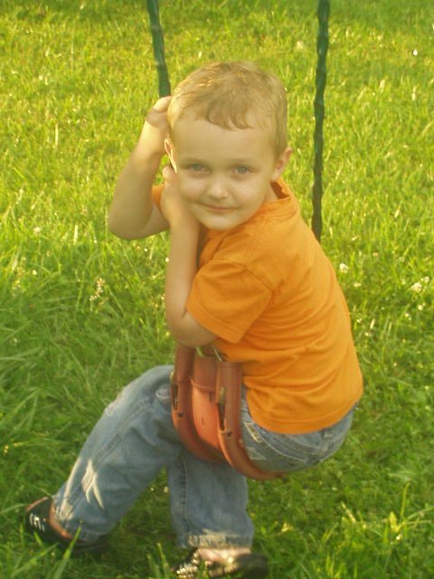 Mommy take a picture of me!