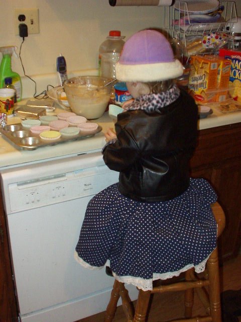Abigail found her outfit in Betty Crocker :)