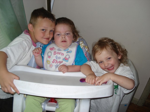 Elijah is the bestest big brother!