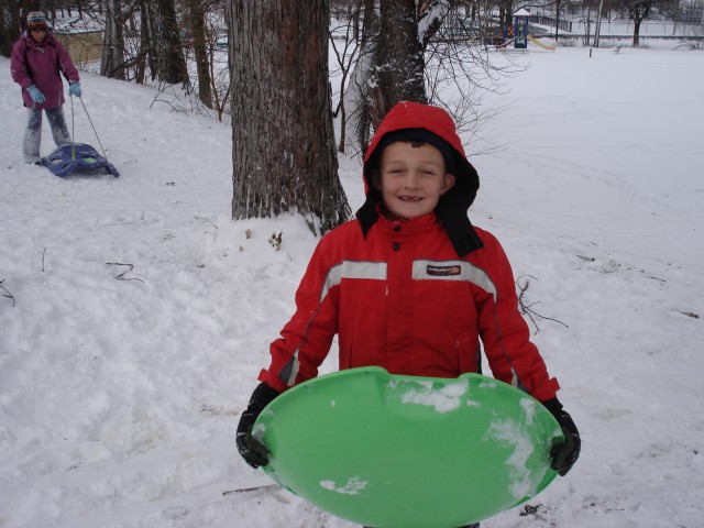 Saucers are cool!