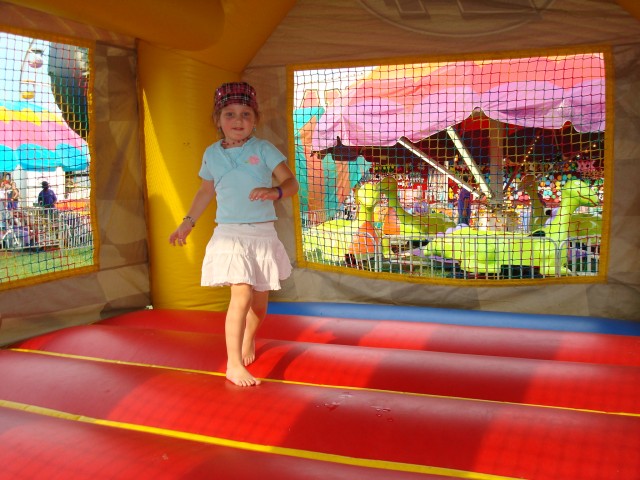 BOUNCE!  BOUNCE!